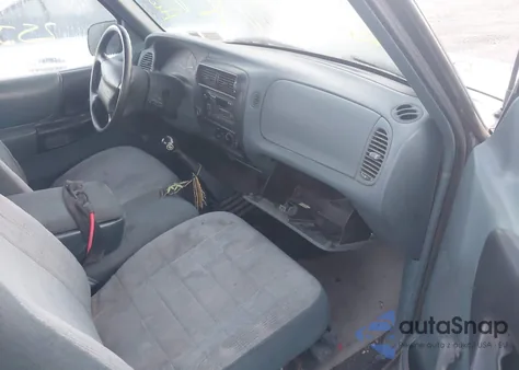 1996 Ford Ranger from USA, damaged, VIN 1FTCR10A0TUA00904